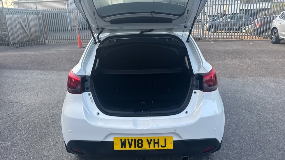 Mazda 2 Gt Sport Nav WV18YHJ White #4