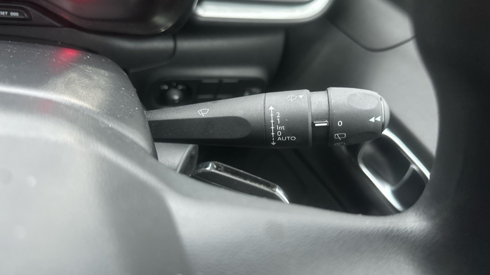 Citroen C3 1.2 Puretech 110 Shine Plus Eat6 Black #23