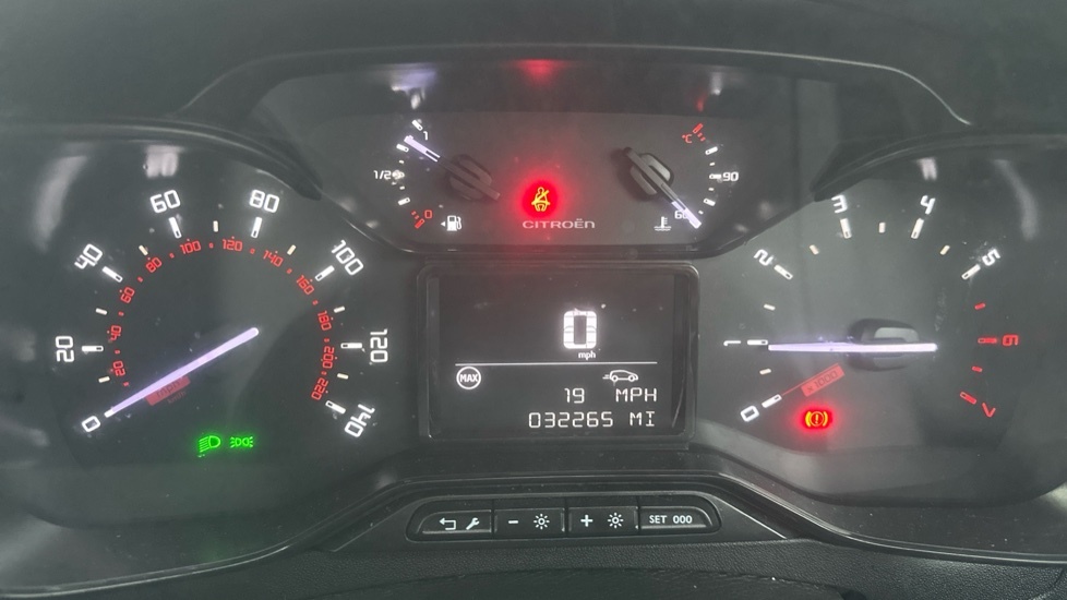 Citroen C3 1.2 Puretech 110 Shine Plus Eat6 Black #18