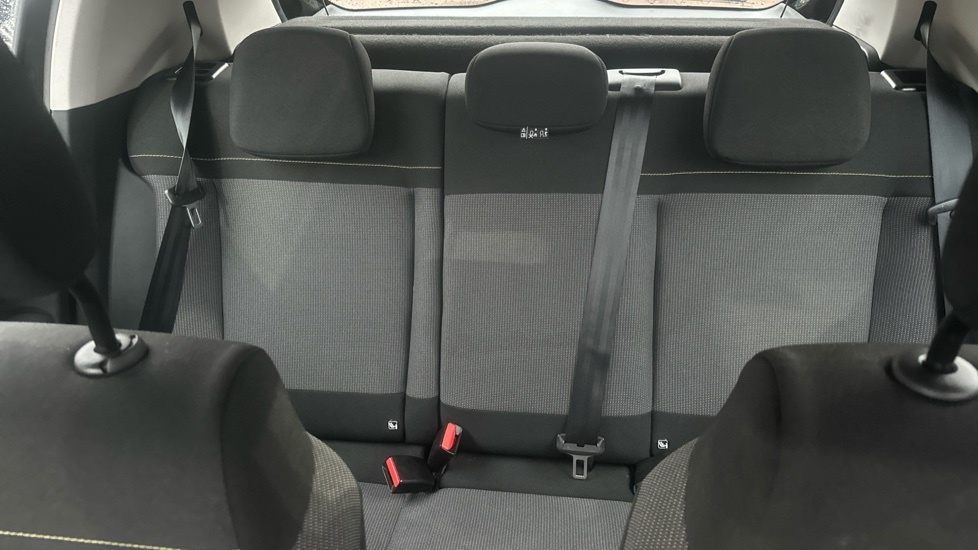 Citroen C3 1.2 Puretech 110 Shine Plus Eat6 Black #15