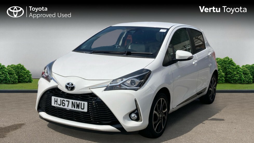 Toyota Yaris Design HJ67NWU White #3