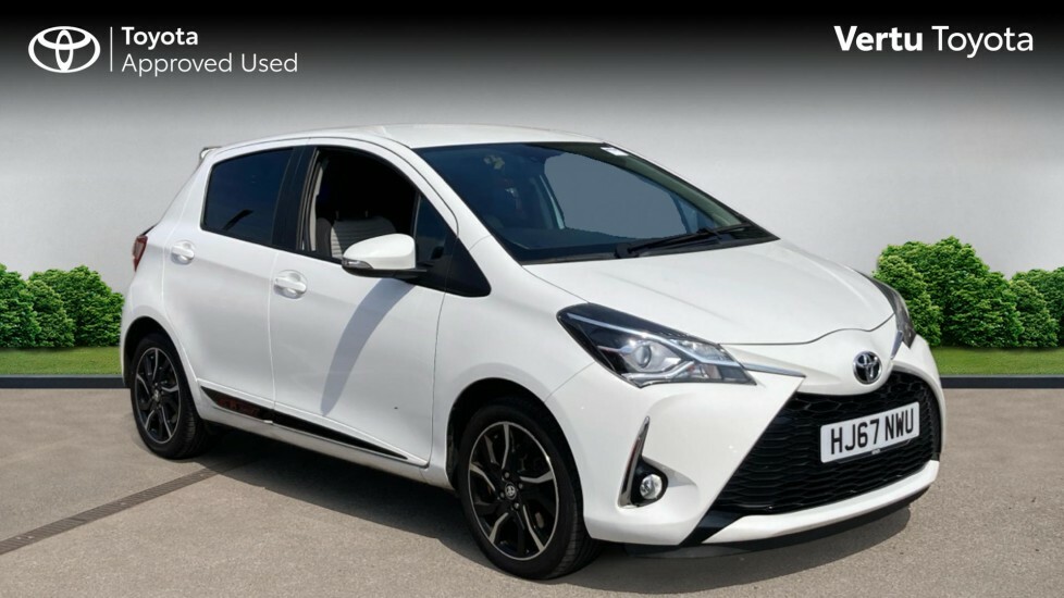 Toyota Yaris Design White