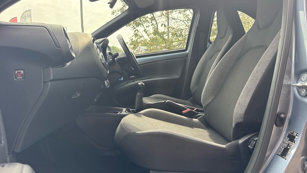 Toyota Aygo X Pure YP24UYG #5