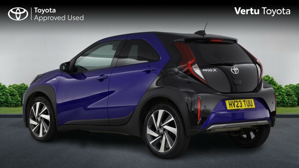 Toyota Aygo X Exclusive Blue #4