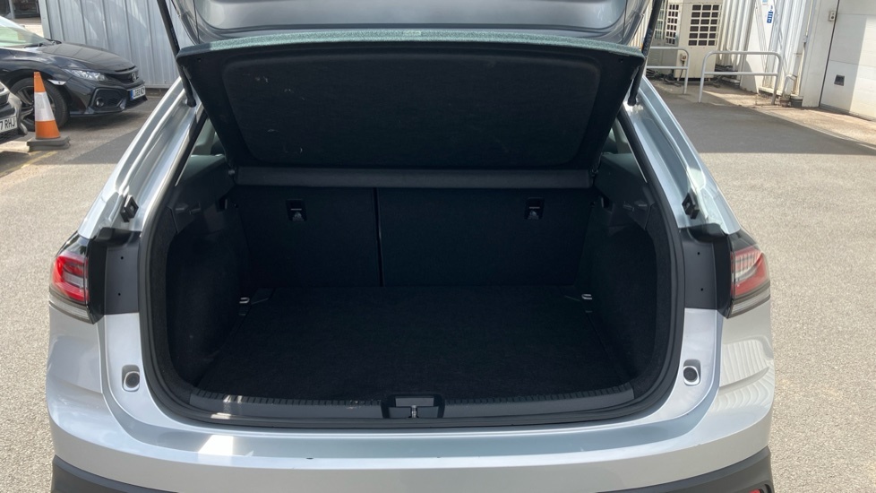 Volkswagen Taigo Life Silver #4