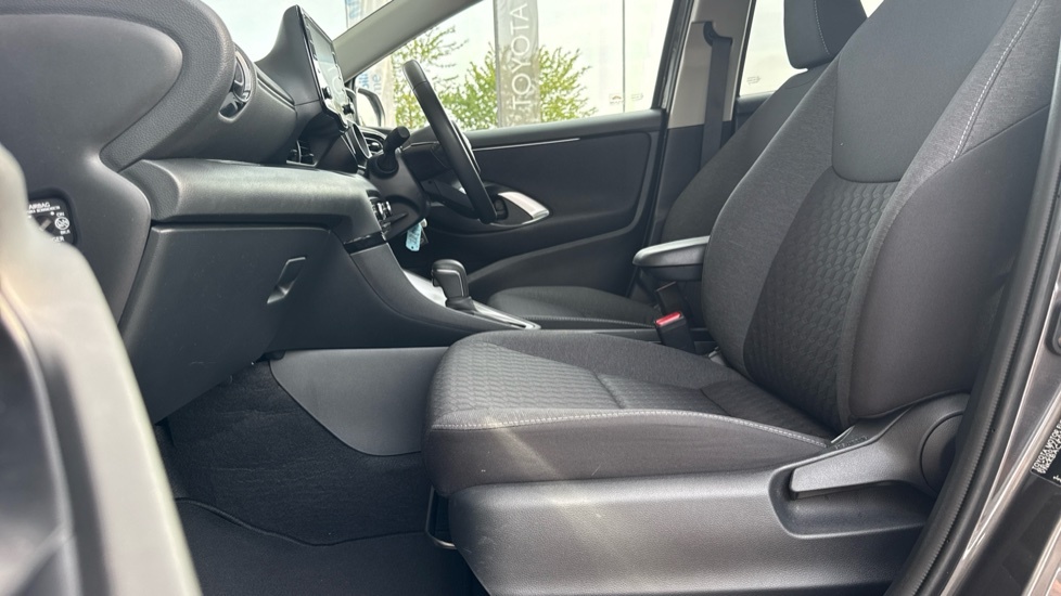 Toyota Yaris Design SL23WXH Grey #5
