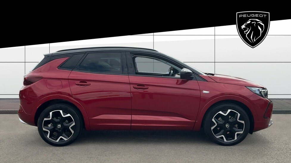 Vauxhall Grandland Ultimate Red #5