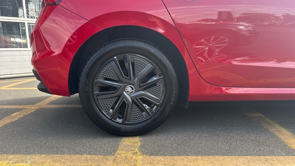 Skoda Fabia Design Edition Red #5