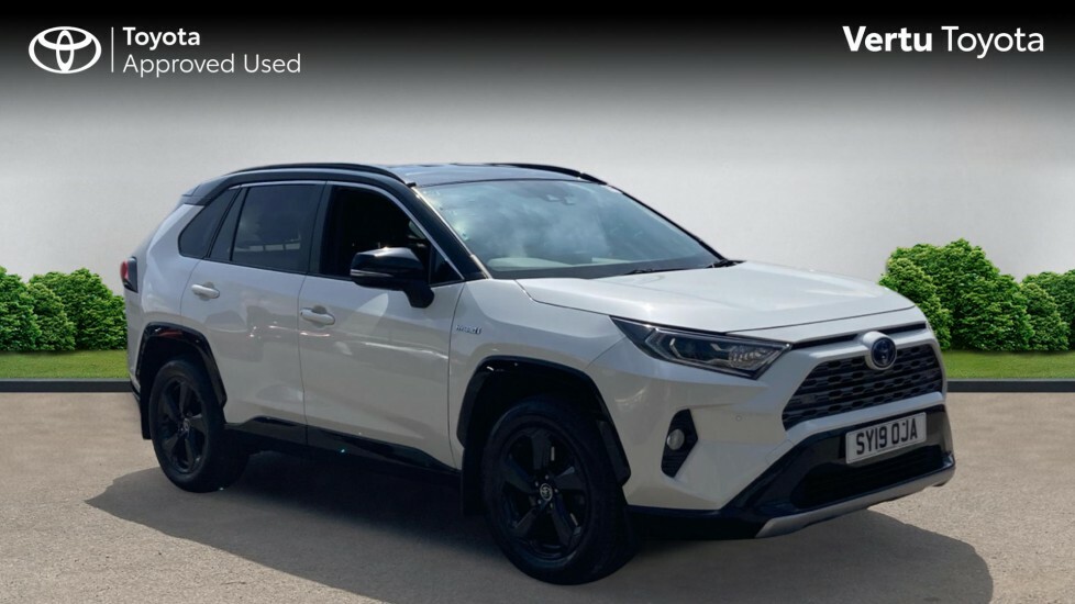 Toyota Rav 4 Dynamic White