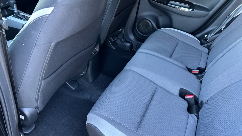 Honda Jazz 1.5 I-mmd Ex Ecvt Red #38