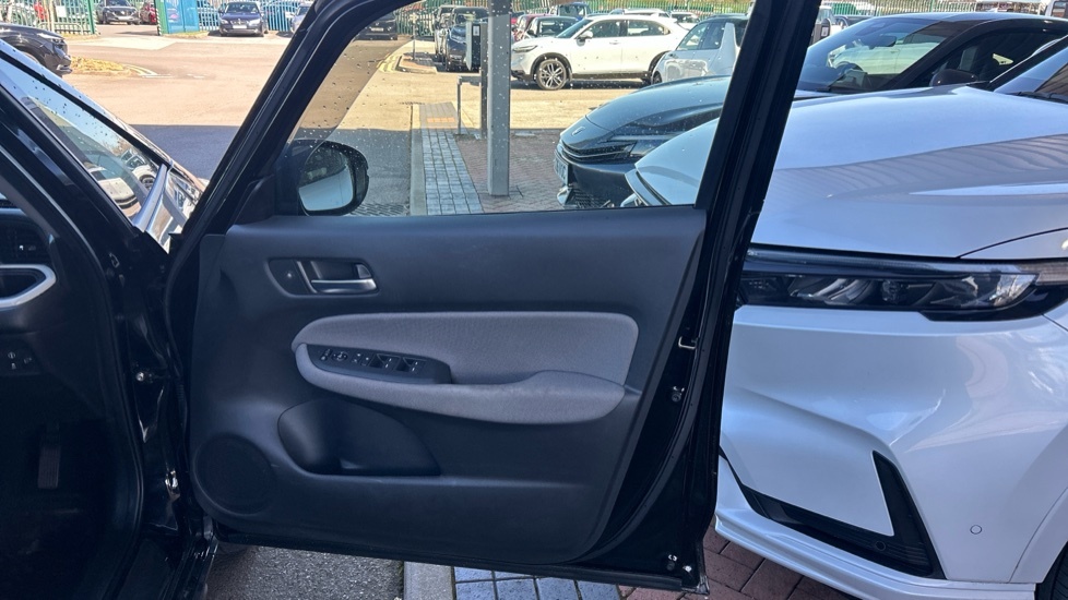 Honda Jazz 1.5 I-mmd Ex Ecvt Red #28