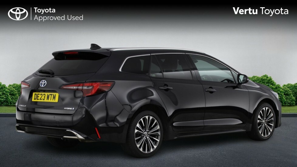 Toyota Corolla Design Black #2