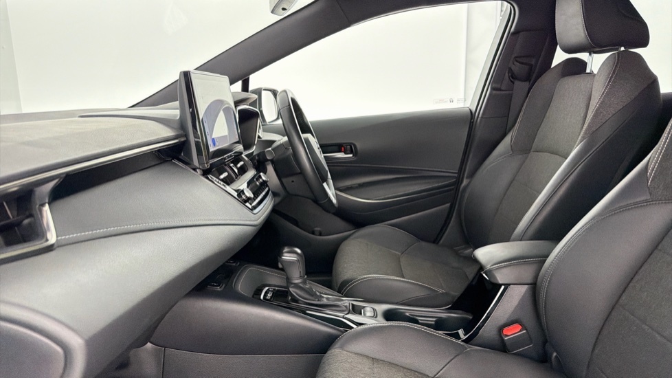 Toyota Corolla Design Black #5