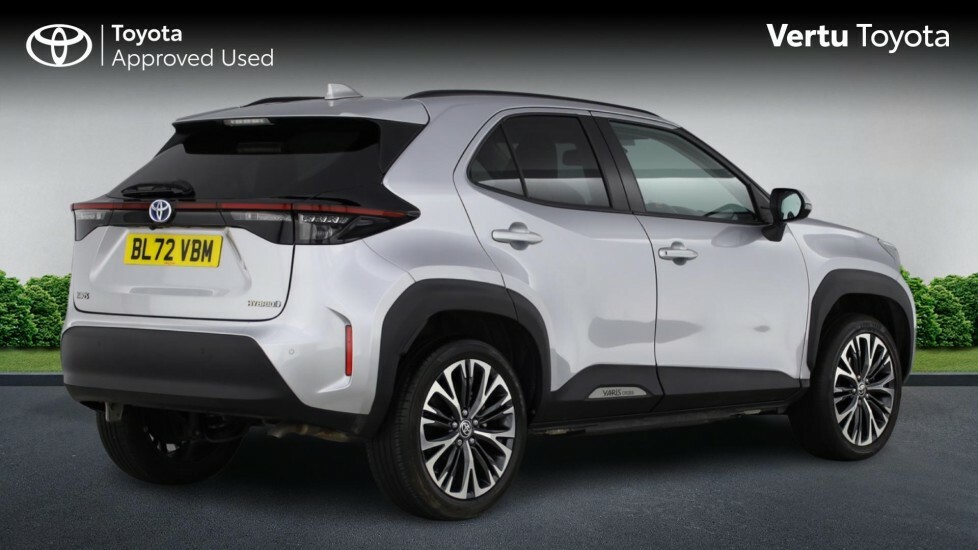 Toyota Yaris Cross Excel Silver #2
