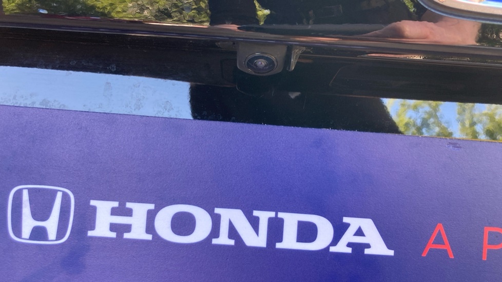 Honda Jazz 1.5 H White #28