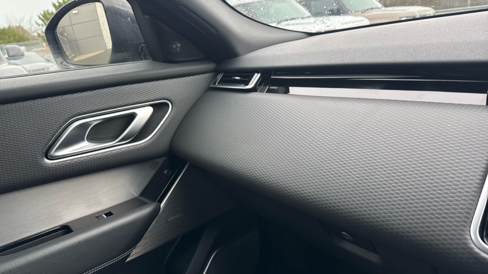 Land Rover Range Rover Velar R-dynamic Hse Black #26