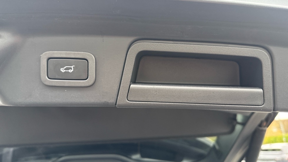 Land Rover Range Rover Velar R-dynamic Hse Black #40