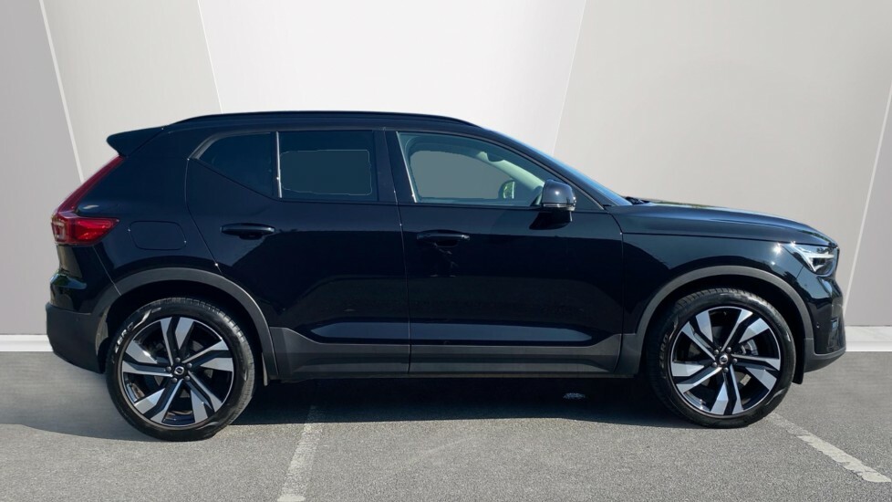 Volvo XC40 Ultra Black #3