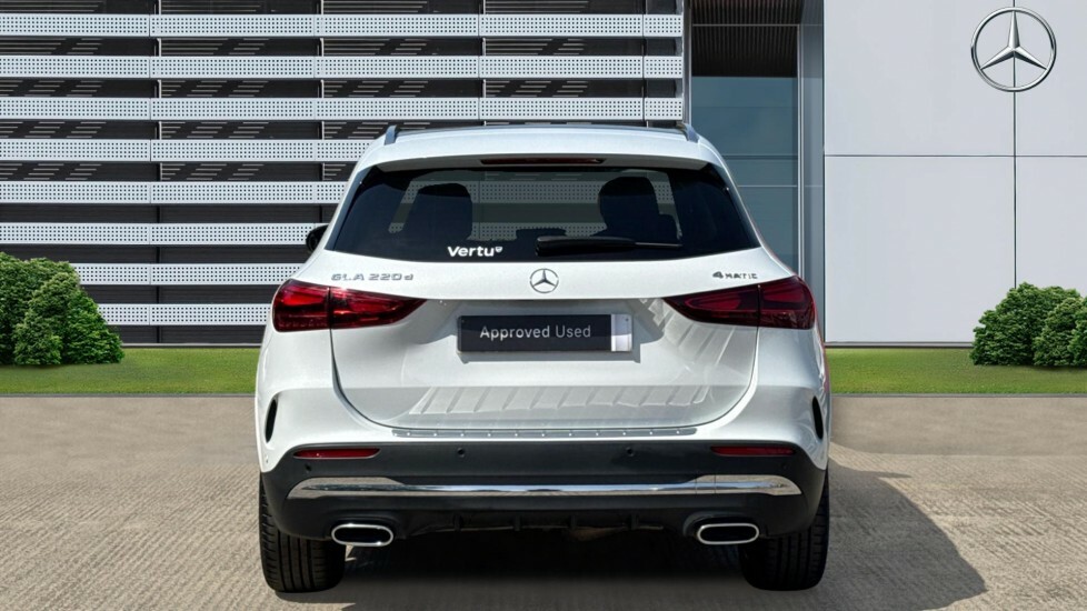 Mercedes-Benz GLA Class Amg Line KR24AXS White #6