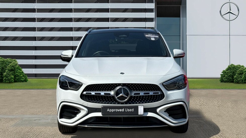 Mercedes-Benz GLA Class Amg Line KR24AXS White #3