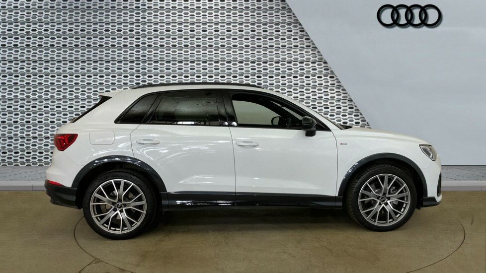 Audi Q3 35 Tfsi Black Edition S Tronic Tech Pack White #4