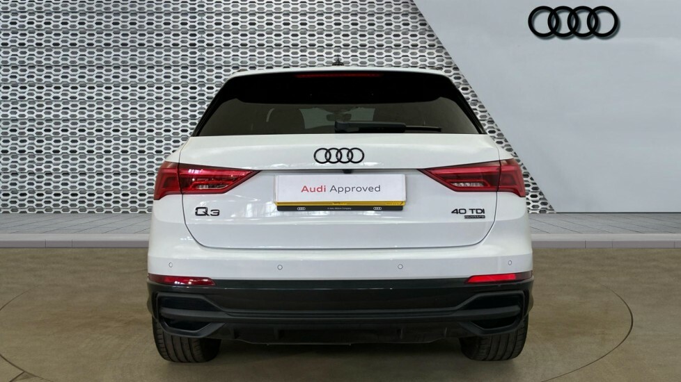 Audi Q3 35 Tfsi Black Edition S Tronic Tech Pack White #8
