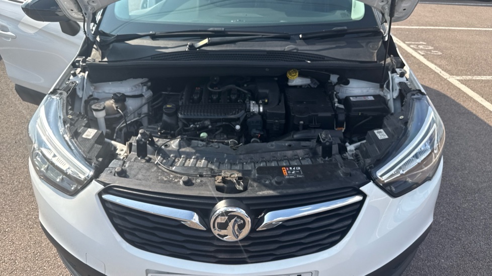 Vauxhall Crossland X Hatchback Grey #8