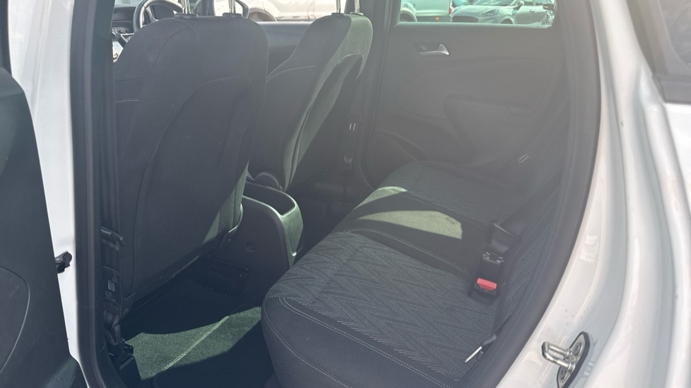Vauxhall Crossland X Hatchback Grey #16
