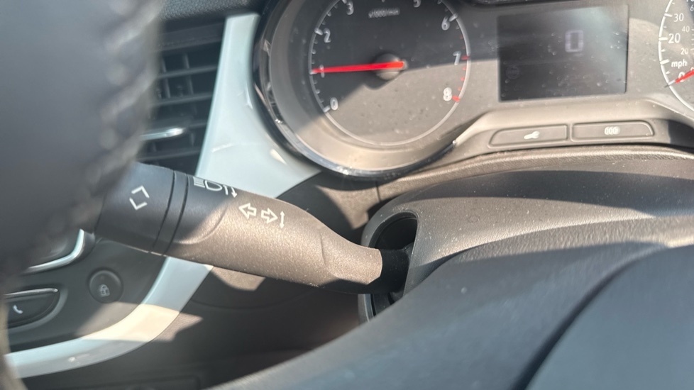 Vauxhall Crossland X Hatchback Grey #24