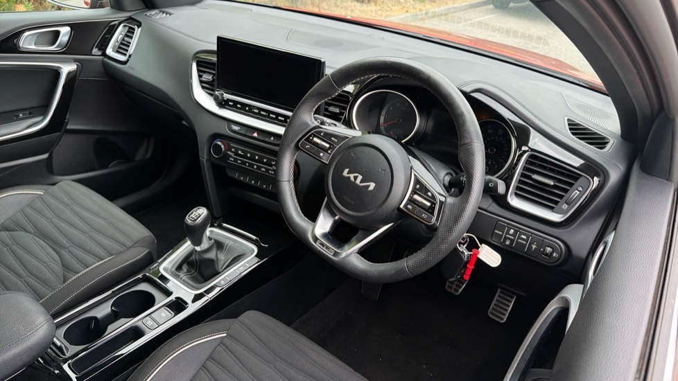 Kia Ceed 1.5T Gdi Isg 138 3 Dct Black #10