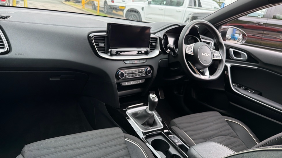 Kia Ceed 1.5T Gdi Isg 138 3 Dct Black #8