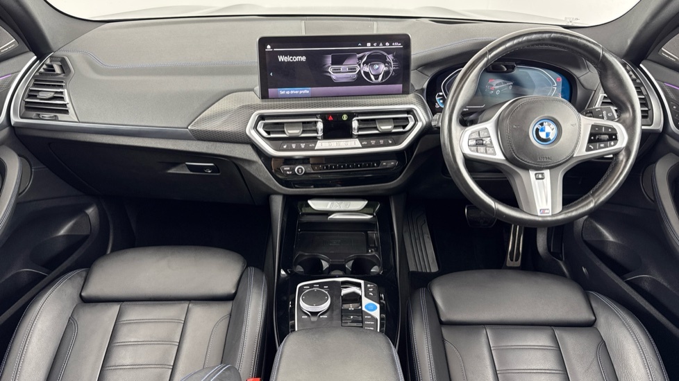 BMW iX3 M Sport Pro Black #4