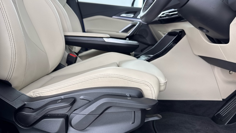 BMW iX1 Ix1 Edrive20 M Sport White #46