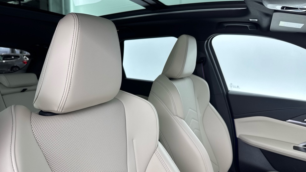 BMW iX1 Ix1 Edrive20 M Sport White #48