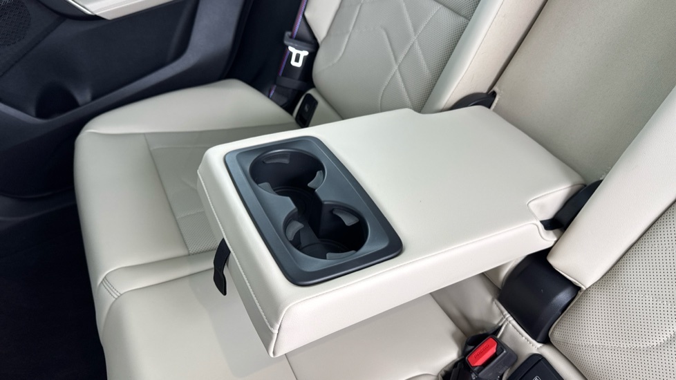 BMW iX1 Ix1 Edrive20 M Sport White #43