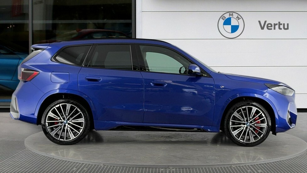 BMW iX1 Shadow Edition Blue #3