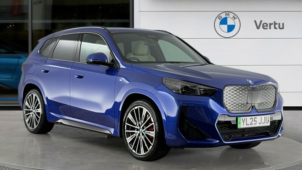 BMW iX1 Shadow Edition Blue