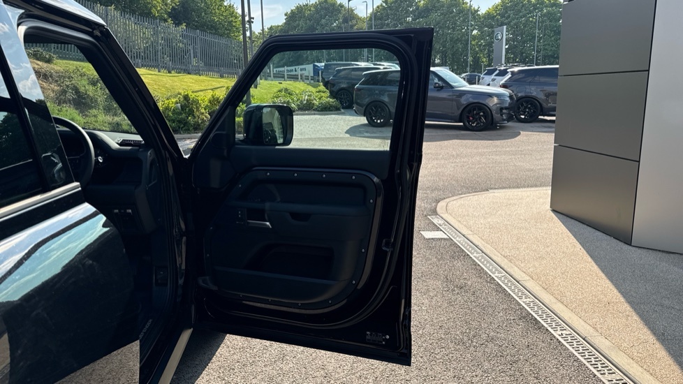 Land Rover Defender 110 X-dynamic Se Grey #42