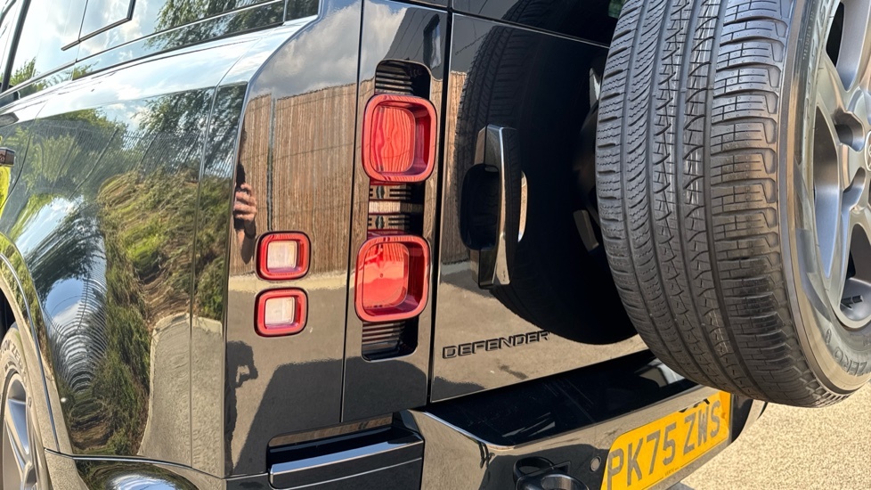 Land Rover Defender 110 X-dynamic Se Grey #19