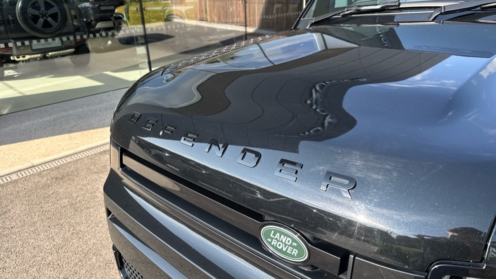 Land Rover Defender 110 X-dynamic Se Grey #35