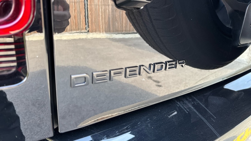 Land Rover Defender 110 X-dynamic Se Grey #28