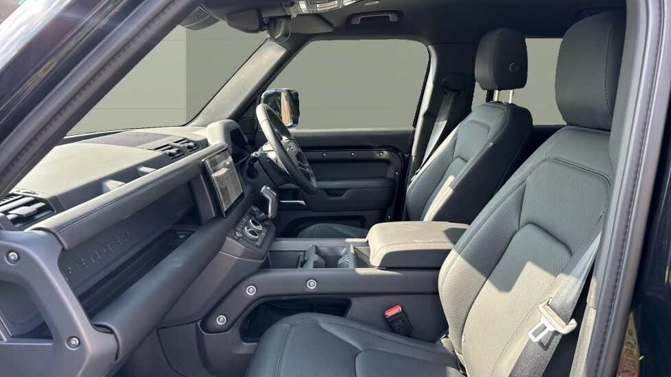 Land Rover Defender 110 X-dynamic Se Grey #3
