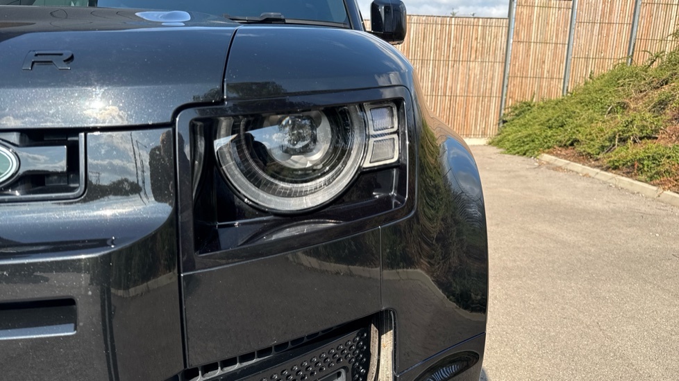 Land Rover Defender 110 X-dynamic Se Grey #37