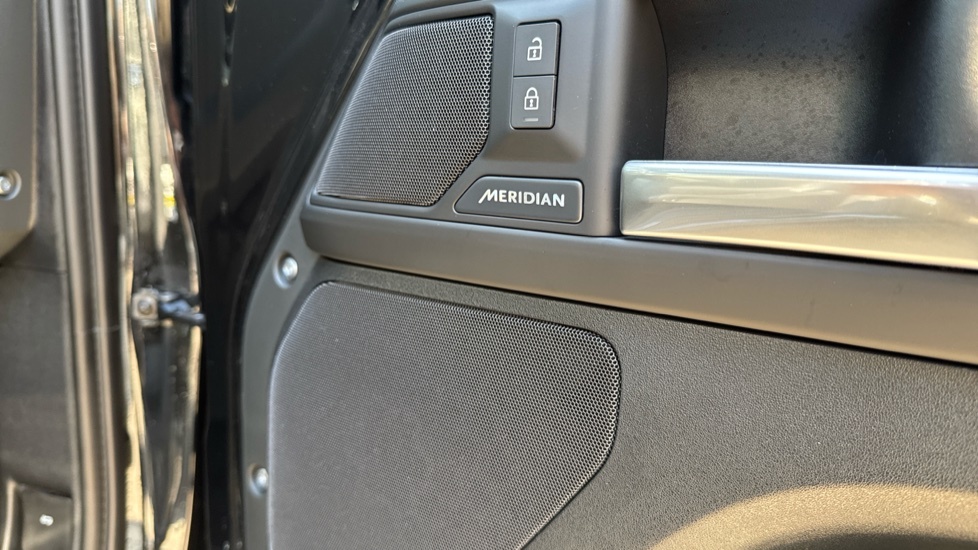 Land Rover Defender 110 X-dynamic Se Grey #43