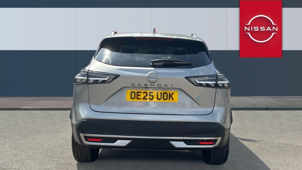 Nissan Qashqai Tekna Silver #6