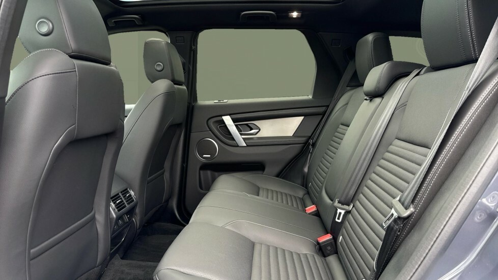 Land Rover Discovery Sport Dynamic Se WA75YKG Blue #4