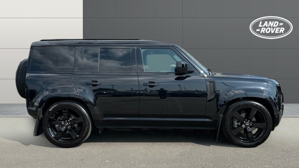 Land Rover Defender 110 X-dynamic Hse WA75YJJ Black #5