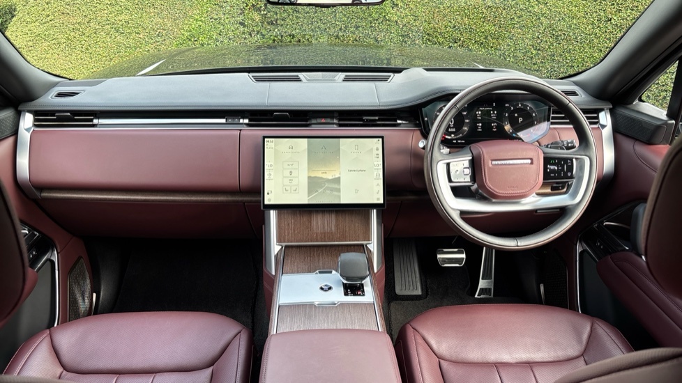 Land Rover Range Rover 2.0 D200 Dynamic Se 2025 White #9