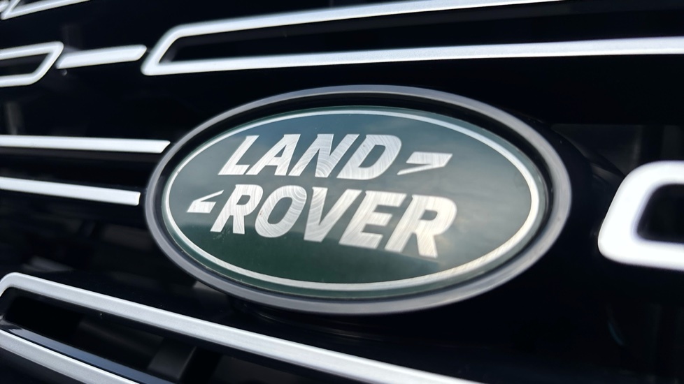 Land Rover Range Rover 2.0 D200 Dynamic Se 2025 White #40