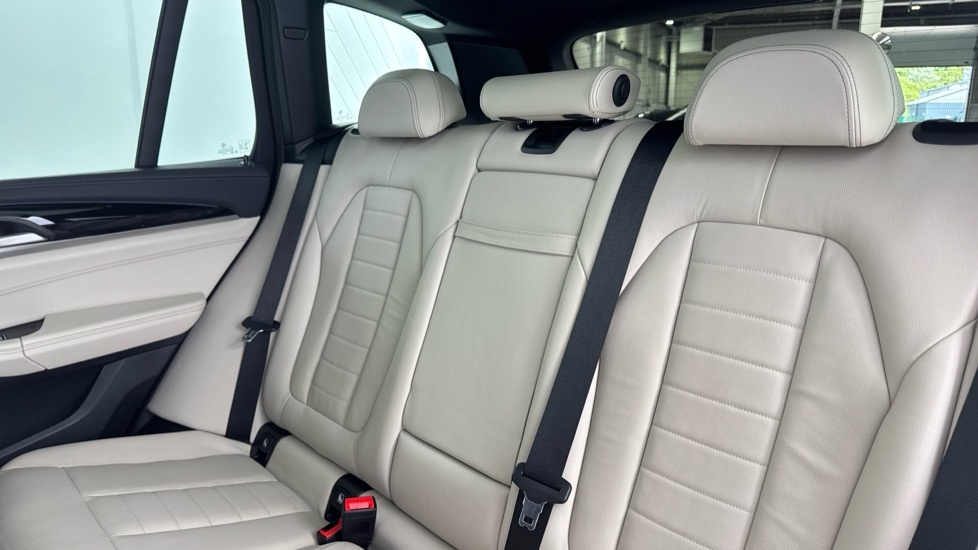 BMW iX3 80Kwh M Sport Blue #12